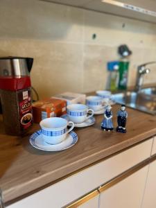 Gemütliche Stadtwohnung Leoben, Gratis Parkplätze的厨房或小厨房