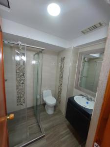 Galería fotográfica de Apartamento en el Centro de Roldanillo 5 habitaciones 9 camas 4 baños en Roldanillo