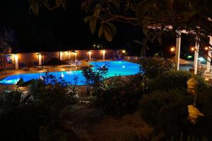 Bazén v ubytování Tunacan Hotel nebo v jeho okolí