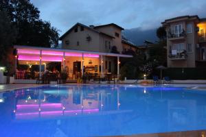 Bazén v ubytování Tunacan Hotel nebo v jeho okolí