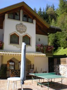 Stolní tenis v ubytování Gästehaus Herrmann nebo okolí