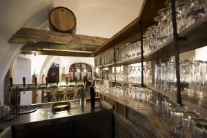 Ο χώρος του lounge ή του μπαρ στο Hotel Slavia