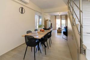 Et opholdsområde på Glaros Premium Deluxe House