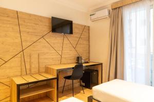 Televisyen dan/atau pusat hiburan di Hotel Charf