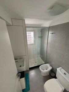 Ένα μπάνιο στο Departamento en Edificio Luxtower