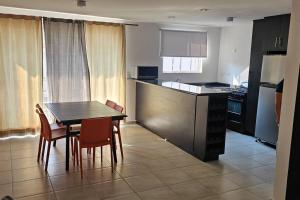 Η κουζίνα ή μικρή κουζίνα στο Departamento en Queretaro