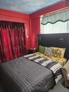 Posteľ alebo postele v izbe v ubytovaní The Jungle Escape Apartment 02