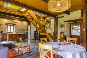 Foto dalla galleria di Le Dormeur du Val - Conques a Conques