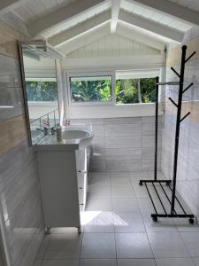Vannituba majutusasutuses Villa MORINGA