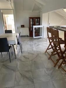Istumisnurk majutusasutuses Villa MORINGA