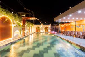 Bazén v ubytování SunDay Villa 168 - Free Bida Karaoke - Gần Biển Bãi Sau Thùy Vân nebo v jeho okolí + 33 fotografií
