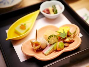 Makanan di atau berdekatan apartmen