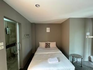 Postel nebo postele na pokoji v ubytování B and B Hotel