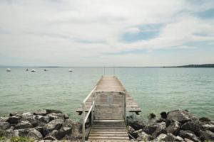 Photo de la galerie de l'établissement Luxury Lake View 2 Bed, à Padenghe sul Garda 63 autres photos