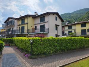 En generel udsigt til bjerge eller udsigt til bjerge taget fra lejligheden