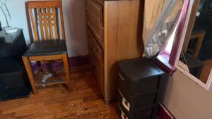 TV a/nebo společenská místnost v ubytování 2218 N Colorado Master Queen Room