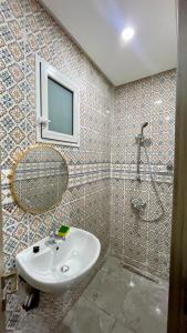 Koupelna v ubytování Une maison houmt souk djerba
