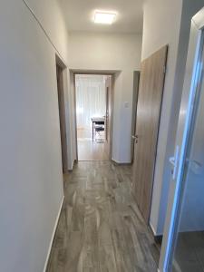 Fotografia z galérie ubytovania Balatonalmádi Kazinczy apartman v destinácii Balatonalmádi