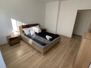 Fotografia z galérie ubytovania Balatonalmádi Kazinczy apartman v destinácii Balatonalmádi
