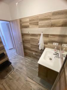 Fotografia z galérie ubytovania Balatonalmádi Kazinczy apartman v destinácii Balatonalmádi