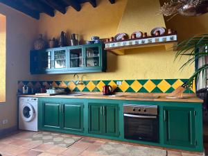 Kuchyň nebo kuchyňský kout v ubytování Haciendas del Valle - Casa San Miguel