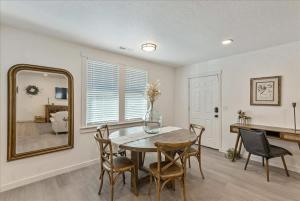 Gallery image of Right off i15 & i80 FrontRunner Station Close in Salt Lake City