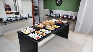 Makanan di atau berdekatan hotel