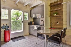 Imagen de la galería de Vakantiehuis De Hut, en Oostkapelle 22 fotos más