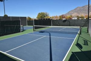 Imagine din galeria proprietății Right off Main St Spring Acres Arts Park Close în Springville