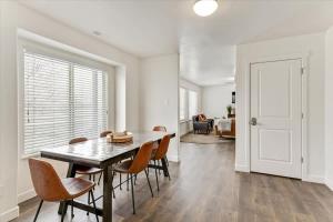 Imagine din galeria proprietății Right off Main St Spring Acres Arts Park Close în Springville