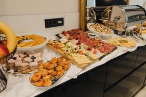 Makanan di atau berdekatan hotel