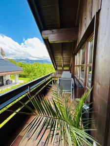 Balkoni atau teres di Schönes Apartment mit traumhaftem Bergblick!