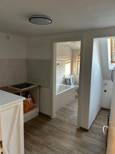 Postel nebo postele na pokoji v ubytování Ferienwohnung in Seelow nähe polnische Grenze