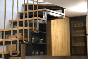 Η κουζίνα ή μικρή κουζίνα στο Apartmani RAZVIGORA - DivčiNova