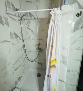 Kúpeľňa v ubytovaní Maryvilla Zohra + 37 fotografií