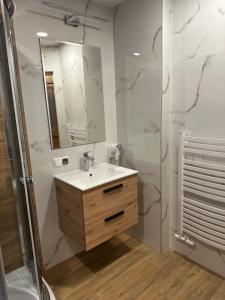 Ένα μπάνιο στο Osada Groń