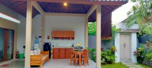 Κήπος έξω από το Umah Landuh