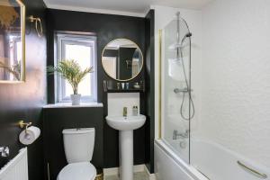 Ένα μπάνιο στο Trox Home - Cosy Vibes - FREE Parking - Zero Fuss +24 φωτογραφίες
