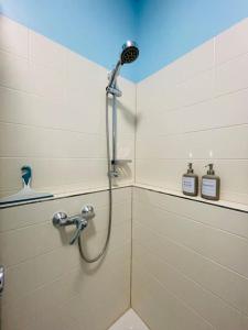 Koupelna v ubytování Cozy Studio Apartment