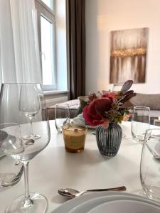 Nápoje v ubytování Neu! City Apartment im Stadtzentrum 22 + 2 fotografie