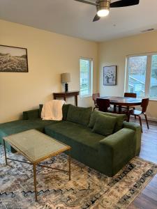 Posezení v ubytování N Walnut Street