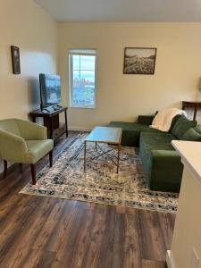 TV a/nebo společenská místnost v ubytování N Walnut Street + 10 fotografií