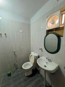 Koupelna v ubytování Fresh & Spacious 2BHK 401 + 25 fotografií