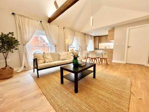 Gallery image of Holly Apartment - Spacious Comfort Central Farnham in Farnham