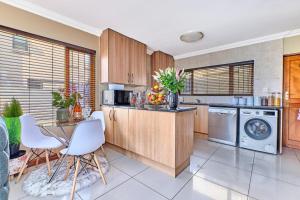 Gallery image of Your Home Away in Kyalami in Midrand +35 photos