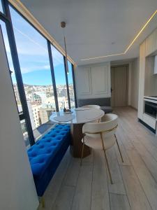 Γενική θέα στη θάλασσα ή θέα στη θάλασσα από  αυτό το διαμέρισμα