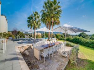 Afbeelding uit fotogalerij van Hillside Luxury Villa with Pool in Cala Millor