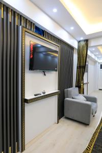 TV a/nebo společenská místnost v ubytování Istanbul Hotel&Guesthouse