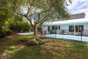 Piscina di Grey Gables - Pet Friendly with Fireplace, Pool, Spa & Sauna o nelle vicinanze