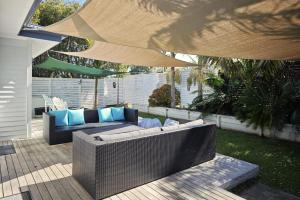 Χώρος καθιστικού στο Oneroa Village, in Waiheke Centre - Be My Guest